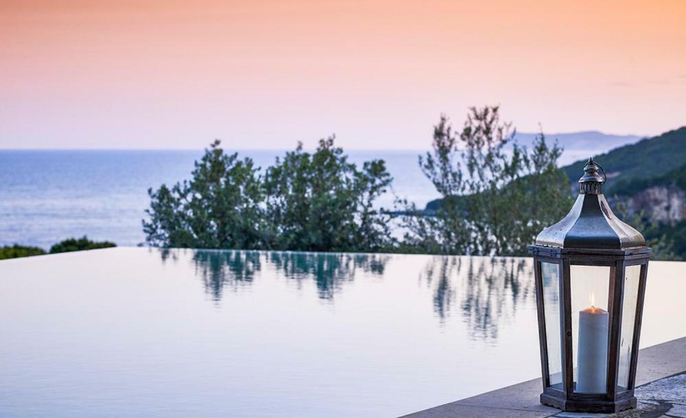 Villa Ioli- Beachfront Luxury Residence Igoumenitsa Exterior photo