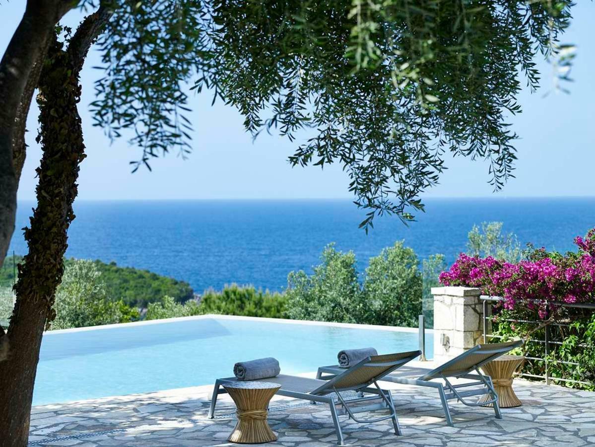 Villa Ioli- Beachfront Luxury Residence Igoumenitsa Exterior photo