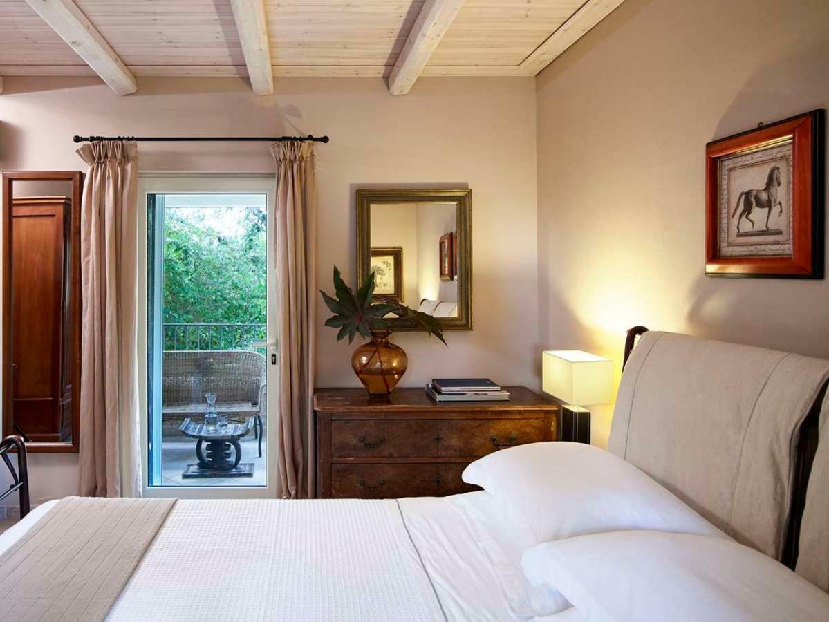 Villa Ioli- Beachfront Luxury Residence Igoumenitsa Exterior photo